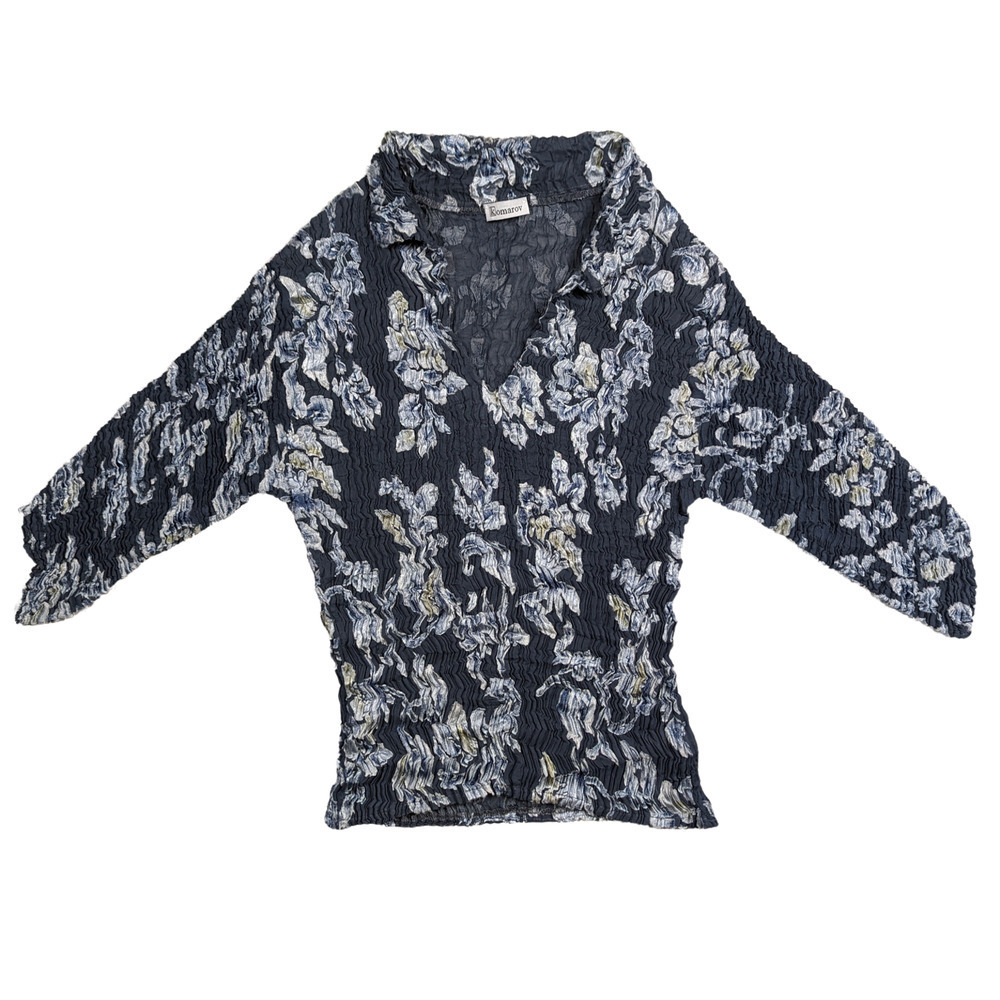 Komarov Crinkle Gray Floral V neck Three Quarter Sleeve Top Size Small